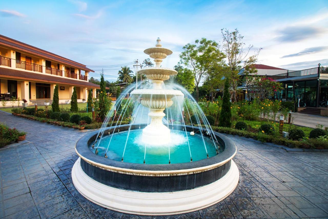 Au Place Hotel Loei Eksteriør bilde