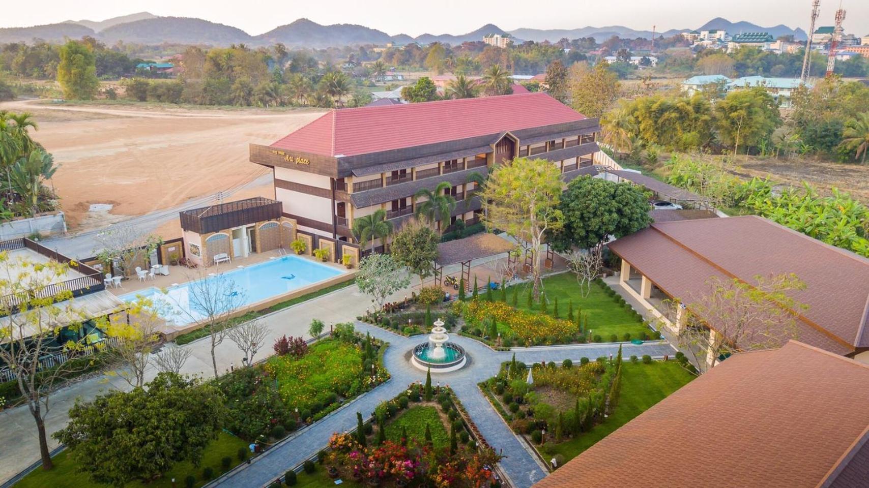 Au Place Hotel Loei Eksteriør bilde